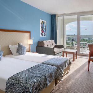 Standard Twin Room Park View