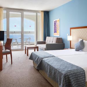 Standard Twin Room Sea View